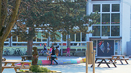 Schule im Kirchgarten.png